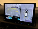 全方位モニターがついています! 車の周囲を360&deg;安全確認できるので、普段の駐車はもちろんの事、縦列駐車や幅寄せの際にも活躍してくれますよ。