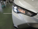 Bi-Beam LEDランプ+ターンランプ+クリアランスランプが付いています。