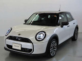 フロントフェイスはMINIアイコンとして永らく愛されるデザイン性の良さと、ブランドの魅力を感じる事ができます。