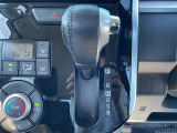 【シフトレバー】『シフトレバー』の画像になります。写真の内容に関してご不明点、ご質問等がございましたらお気軽にガリバー店舗までお問い合わせください。