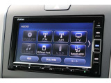 純正ナビ(VXM-234VFi)はフルセグTV・Bluetoothオーディオ・CD・DVD・USB入力が楽しめます。