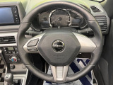 【ステアリングスイッチ】運転中、前方から目線をそらすことなく、オーディオ等の操作が可能な便利機能!安心&快適なドライブを演出してくれます♪