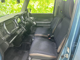 運転しやすい視界設計と、操作しやすい配置。快適なドライビングをサポートします。