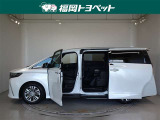 両側パワースライドドア付きだから、狭い駐車スペースなどでの 乗り降りラクラク!小さなお子さまのいるご家庭には嬉しい装備。