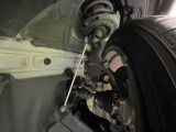 お車を安心してお乗りいただく為には、足回りの定期点検が欠かせません。サービスサポート(有償保証)では無料点検もご提供しており、安心のカーライフをお過ごしいただけるサポート体制が整っています。