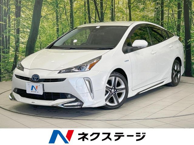 トヨタ プリウス 