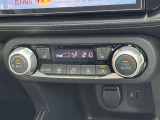 運転席&助手席シートヒーター機能付き☆人気の装備です!!エアコンはオートエアコンです(*&rsquo;&omega;&rsquo;*)温度調節も細かくできるので車内を快適な温度にできますよ☆