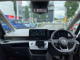 窓ガラスが大きく車両感覚も掴みやすいお車ですので安心してお乗りいただけます。
