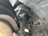 お車を安心してお乗りいただく為には、足回りの定期点検が欠かせません。サービスサポート(有償保証)では無料点検もご提供しており、安心のカーライフをお過ごしいただけるサポート体制が整っています。