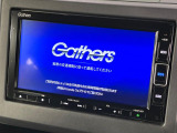 【純正ナビ】人気の純正ナビを装備しております。ナビの使いやすさはもちろん、オーディオ機能も充実!キャンプや旅行はもちろん、通勤や買い物など普段のドライブも楽しくなるはず♪