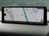 マツダコネクトの10.25インチワイドセンターディスプレイです。『Android Auto』『Apple CarPlay』や独自のコネクテッドサービスに対応したインターフェイスシステムです。