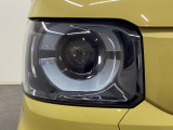 ★ LEDヘッドライト ★シャープで精悍なフロントフェイスを演出するLEDヘッドライト。機能性とデザイン性を兼ね備えた魅力的な装備です♪