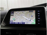 メモリーナビです。目的地までストレスフリーで案内します。タッチパネルで使いやすいです。