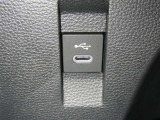 【充電用USB端子】デバイスの充電に便利です。※実際の接続端子は写真で確認or店舗までご気軽にお問合せください♪