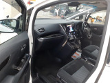■ 助手席 ■ オゾンの力出で車内を除菌・消臭&特別仕様のルームクリーニング!! 小さなお子様がいらっしゃるお客様におすすめのオプションです。