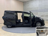 スライドドアは子供やお年寄りでも乗り降りしやすい!狭い場所に駐車した時、壁や隣の車にドアをぶつける心配もありません。雨の日で濡れにくく、お子様のいるママにもおススメな機能です!☆両側電動です♪☆