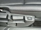 2列目シートのシートヒータースイッチ。