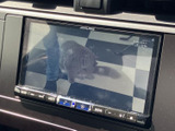 停車中には、地デジTVをお楽しみいただけます。長距離移動の休憩時などに、リラックスした時間をお過ごしください。快適な空間を演出します。