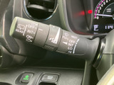 雨天時でもクリアな視界を確保できるワイパーレバー。様々な設定で、運転をサポートします。