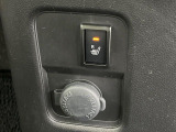 【シートヒーター】寒い日に重宝するシートヒーター!エアコンより早く温まってくれるので寒がりの人も安心ですね♪エアコンの温風は乾燥するから苦手、という方にもをおすすめです。