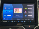 高機能ナビ&オーディオシステムで、快適なドライブをサポート。様々な情報やエンターテイメントを楽しめます。