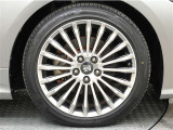 タイヤサイズ 225/45R18