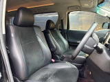 運転席も広々としており運転しやすい環境を実現しています☆