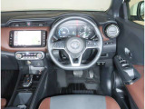 【運転席からの視界】実際に乗るとこんな感じの視界です。十分に広い視界を確保しています。