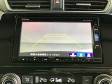 便利な3ビュー切り替え、ガイド線表示付きのバックカメラです。後退時、後方の視界をサポートします