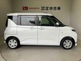 車両右側面からの写真になります。車をご覧になりたい時はお気軽に最寄りの店舗へご相談下さい。