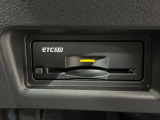 【ETC】高速道路の料金所をストレスなく通過!話題のスポットやサービスエリアに多い「スマートIC」利用時は必須のアイテムです。当店でセットアップを実施、ご納車当日からすぐにご利用いただけます!