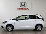 ボディカラーはプラチナホワイトパールです。