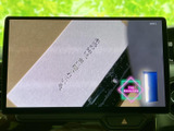 停車中にTV番組を楽しめる機能。休憩時間や待ち時間に、リラックスしたひとときを過ごせます。長距離ドライブのお供に最適です。