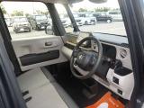 お車は一生の内にそう何度も買いなおされるものではありません。なので後悔の無いお車選びとカーライフ私たちケイスマイルにサポートさせて下さい!