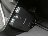 高速道路を賢く使うETC2.0装備です。高速道路とクルマが情報を連携して渋滞の迂回ルートや災害時の適切な誘導をしてくれたりします。