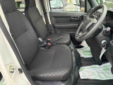新車メーカー保証に準じた保証を1年間無償で受けられる「まごころ保証」、さらに保証を延長できる「まごころ保証プラス」「まごころ保証プラス&alpha;」をご用意しております。