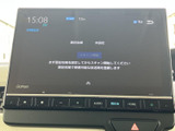 停車中には、ワンセグTVをお楽しみいただけます。ニュースや番組をチェックして、快適な待ち時間を過ごしましょう。移動中の視聴はご遠慮ください。