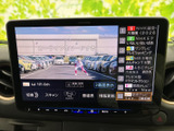 停車中には、地上デジタル放送をお楽しみいただけます。長距離移動や休憩時間のお供に最適です。エンターテインメント機能充実。