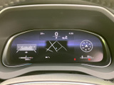 視認性の高いメーター類は、運転に必要な情報を的確にドライバーへ伝えます。運転に集中できる環境です。