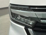 LEDヘッドライトは、点灯の瞬間から最大光量を発揮し、突然暗くなるトンネルなどでの安定感を高めます。