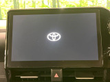 【10.5インチナビ】高級感とインパクトのある大画面ナビを装備。各種オーディオ操作はもちろん、スマホ連携もできる利便性の高いナビです♪