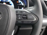 レーダークルーズコントロール作動時に車線維持に必要な運転操作の支援を行う「レーントレーシングアシスト(LTA)」を搭載しています。