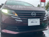 配光特性に優れ路肩まで明るく照らすLEDライトを採用、対向車への眩惑を防ぐマニュアルレベライザーも完備!