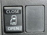 【パワースライドドア】スマートキーや運転席のスイッチでスライドドアの開閉が可能♪電動だから力を入れてドアを開ける必要が無く、小さいお子様でも、重い荷物を持っている時もラクに開け閉めできます♪