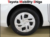シンプルなデザインの純正ホイールキャップです。落ち着いたデザインですので車体と一体感があります。
