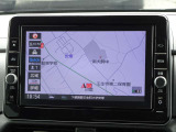 【ナビ】メモリーナビ(MM321D-L)付きです。目的地を設定すれば初めての場所でも簡単に行くことができます。もちろん音楽だって聴けちゃいます♪