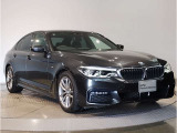 【BMWの伝統-2】時代を超える美しさ。磨き抜かれたエアロダイナミクスが瞳を奪う。一目で伝わるスポーティーなプロポーションは、BMWの走行性能を生み出すのに欠かせない要因の一つです。
