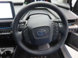 ぜひ展示車の運転席に座ってみてください。
