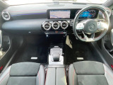 CLAシューティングブレーク CLA200d AMGライン 