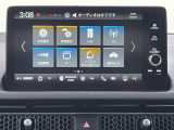 ★スマートフォンのような操作感の静電式タッチパネル。